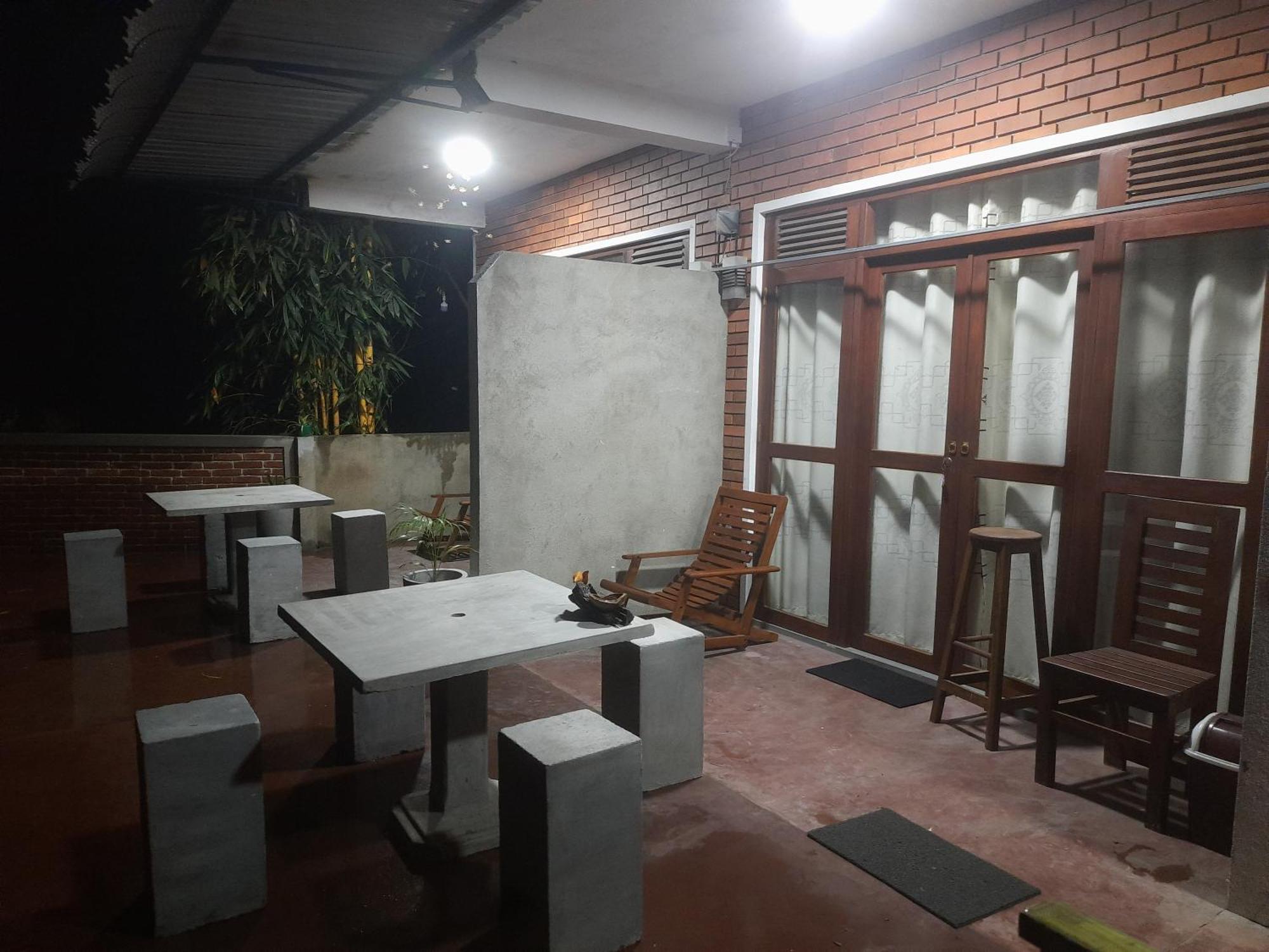 Solace Ella Luaran gambar